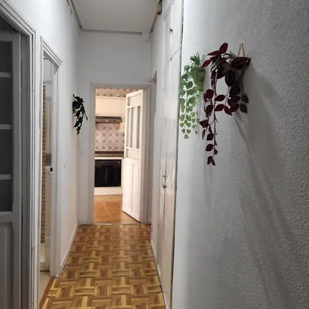 El Balcon De La Plaza. Apartment *